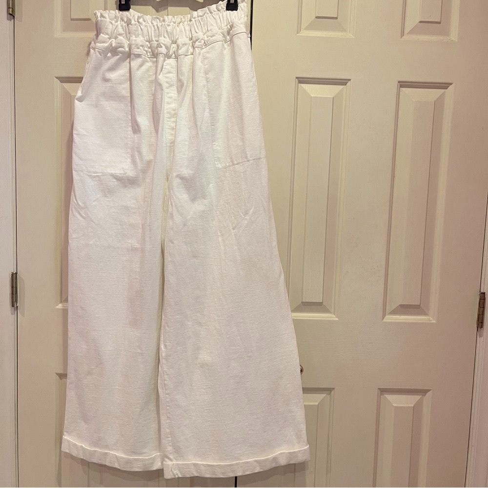 Free People Beach Wide Leg Cuffed White Elastic Pull On Pants Size L Pockets